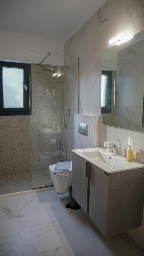 Enalia Luxury Living Lägenhet Nikiti  Exteriör bild