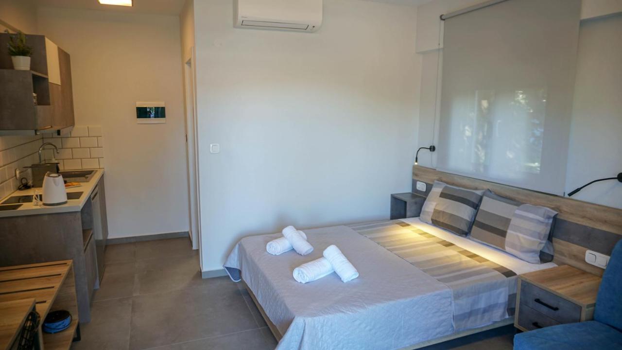Enalia Luxury Living Lägenhet Nikiti  Exteriör bild